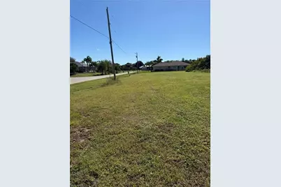 911 Wilmington Pkwy, Cape Coral, FL 33993 - Photo 5