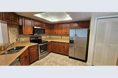 9640 Windsor Gardens Ln #104, Fort Myers, FL 33919 - Photo 3
