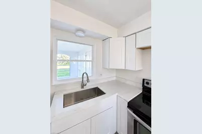 213 SE 47th St, Cape Coral, FL 33904 - Photo 5