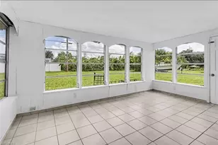 213 SE 47th St, Cape Coral, FL 33904 - Photo 7