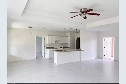 2611 21st St SW, Lehigh Acres, FL 33976 - Photo 5