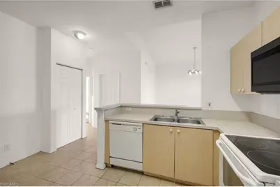 4125 Bellasol Cir #221, Fort Myers, FL 33916 - Photo 7