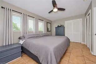 208 S Lake Dr, Lehigh Acres, FL 33936 - Photo 13