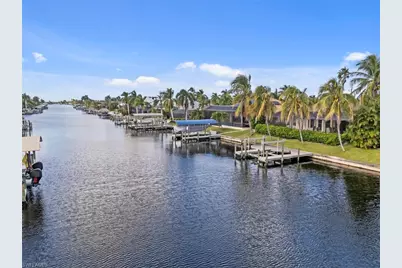 2206 SW 51st St, Cape Coral, FL 33914 - Photo 5