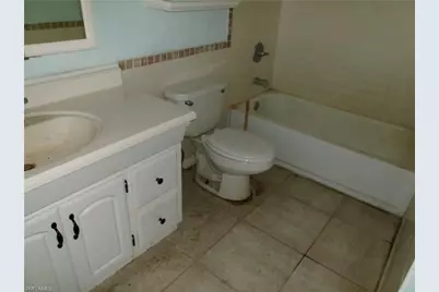 902 Poinsettia Ave, Lehigh Acres, FL 33972 - Photo 5