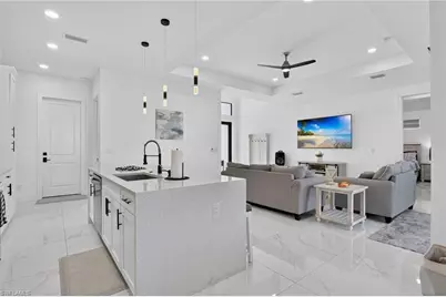 1005 NE 9th Ter, Cape Coral, FL 33909 - Photo 13