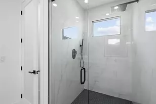 321 SE 2nd St, Cape Coral, FL 33990 - Photo 27