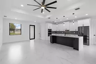 321 SE 2nd St, Cape Coral, FL 33990 - Photo 11