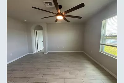 20419 Camino Torcido Loop, North Fort Myers, FL 33917 - Photo 3