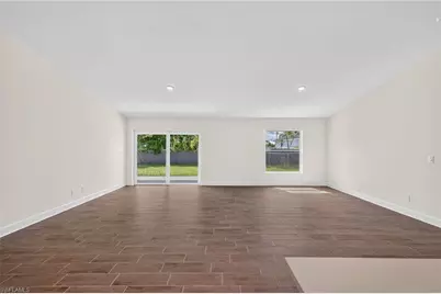 348 NE 26th Ter, Cape Coral, FL 33909 - Photo 7