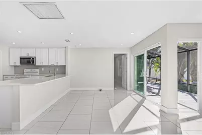 2326 SE 15th St, Cape Coral, FL 33990 - Photo 9