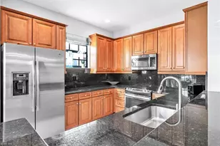 11901 Izarra Way, Fort Myers, FL 33912 - Photo 9