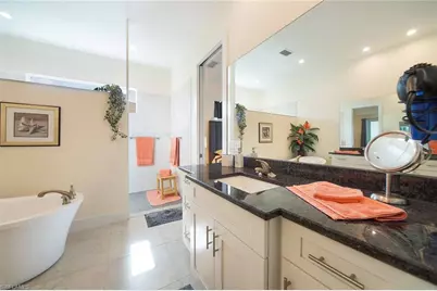 3724 SW 1st Pl, Cape Coral, FL 33914 - Photo 15
