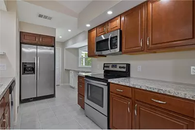915 SW 31st Ter, Cape Coral, FL 33914 - Photo 7