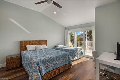 460 E Gulf Dr, Sanibel, FL 33957 - Photo 29