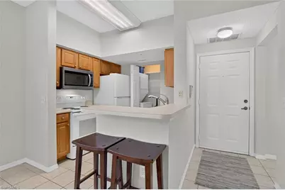 15585 Ocean Walk Cir #111, Fort Myers, FL 33908 - Photo 9