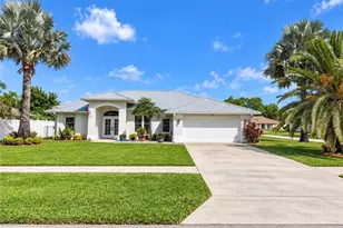 727 Milwaukee Blvd, Lehigh Acres, FL 33974 - Photo 1