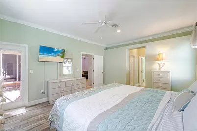 9274 Palm Island Cir, North Fort Myers, FL 33903 - Photo 13