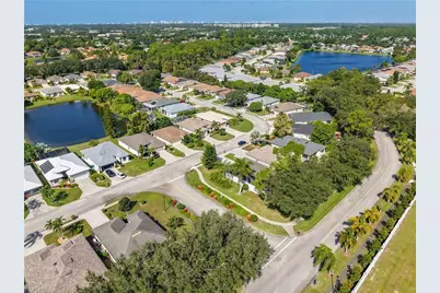208 Stanhope Cir, Naples, FL 34104 - Photo 43