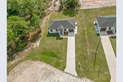 904 Wabasso Ct, Lehigh Acres, FL 33974 - Photo 15