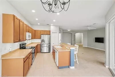 14831 Reflection Key Cir #1712, Fort Myers, FL 33907 - Photo 5