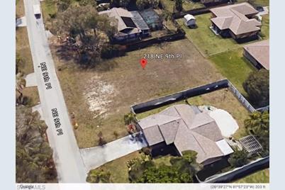 218 NE 9th Pl, Cape Coral, FL 33909 - Photo 1