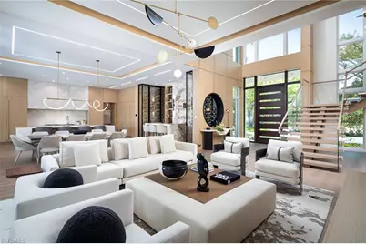 584 Banyan Blvd, Naples, FL 34102 - Photo 3