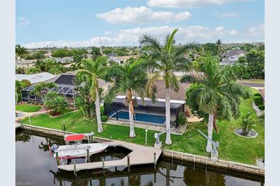 118 SE 38th Ter, Cape Coral, FL 33904 - Photo 1