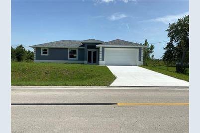 1004 E 10th St, Lehigh Acres, FL 33972 - Photo 1