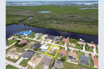 1105 NW 43rd Ave, Cape Coral, FL 33993 - Photo 7