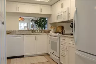 265 Deerwood Cir, Naples, FL 34113 - Photo 17