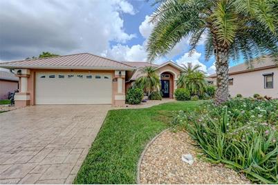 1101 SE 21st St, Cape Coral, FL 33990 - Photo 1