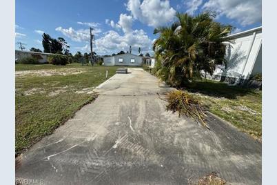 5507 Harbor Ln, North Fort Myers, FL 33917 - Photo 1