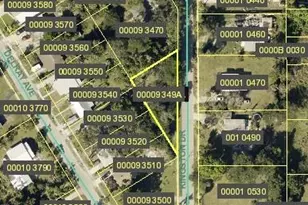 280 Kingston Dr, Fort Myers, FL 33905 - Photo 1