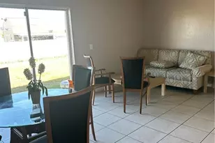 305 NE 27th St, Cape Coral, FL 33909 - Photo 3