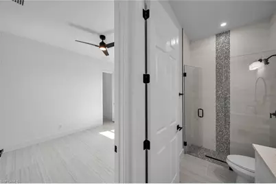 318 NW 9th St, Cape Coral, FL 33993 - Photo 33