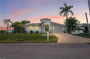 106 SE 5th St, Cape Coral, FL 33990 - Photo 7