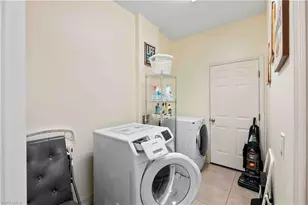 106 SE 5th St, Cape Coral, FL 33990 - Photo 31