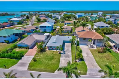 116 Capri Blvd, Naples, FL 34113 - Photo 15