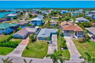 116 Capri Blvd, Naples, FL 34113 - Photo 15