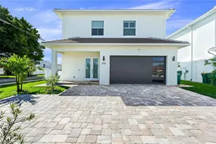 596 111th Ave N, Naples, FL 34108 - Photo 31