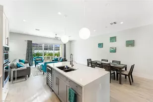 596 111th Ave N, Naples, FL 34108 - Photo 5