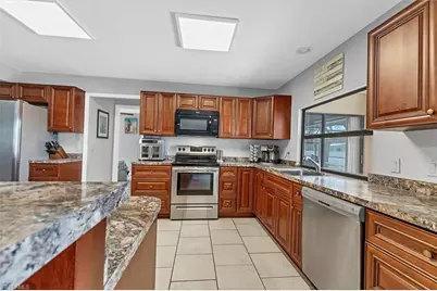 23239 Stelling Ave, Punta Gorda, FL 33980 - Photo 11