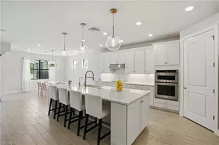 12905 Hadley Court, Fort Myers, FL 33913 - Photo 9