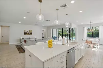 12905 Hadley Ct, Fort Myers, FL 33913 - Photo 7