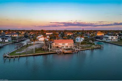 342 Germain Ave, Naples, FL 34108 - Photo 15