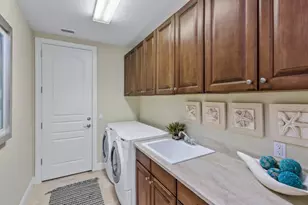 2538 Marquesa Royale Ln, Naples, FL 34109 - Photo 25