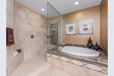 2538 Marquesa Royale Ln #5-101, Naples, FL 34109 - Photo 13