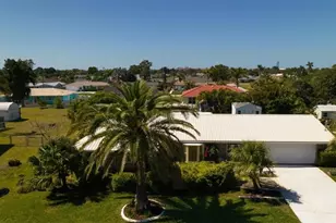 3724 Country Club Blvd, Cape Coral, FL 33904 - Photo 31