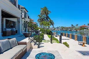 233 Mermaids Bight, Naples, FL 34103 - Photo 43